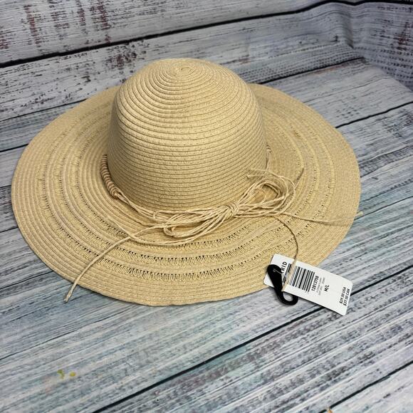 Torrid Women’s M/L Natural Straw Sun Hat Wide Brim Floppy Bow NWT - Picture 1 of 3